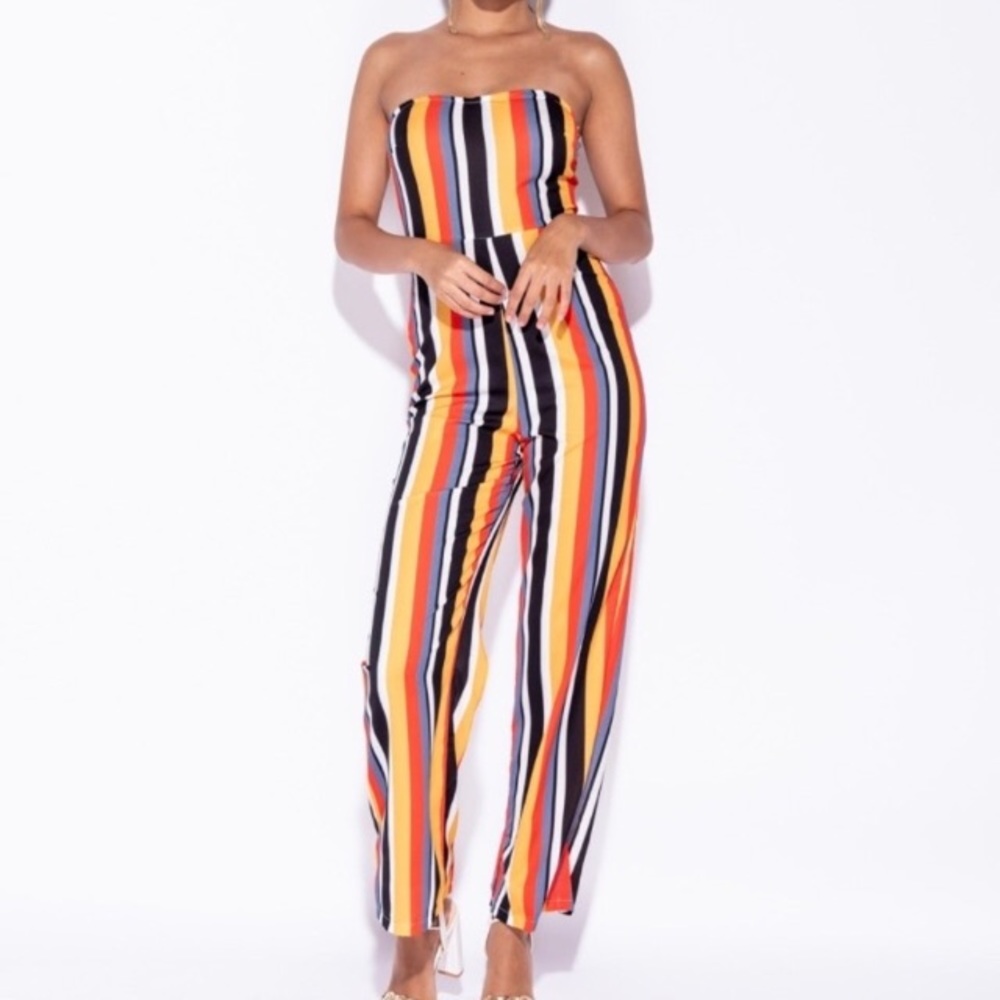 Candy striped jumpsuit! ❤️💛🧡🖤💙